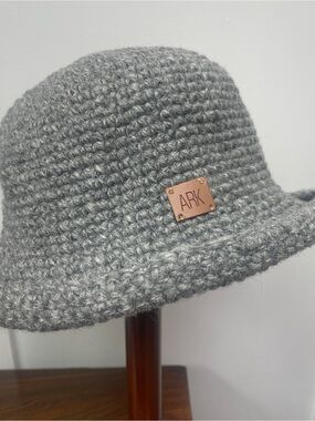 Handknit Unisex Wool Bucket Hat New with Tags